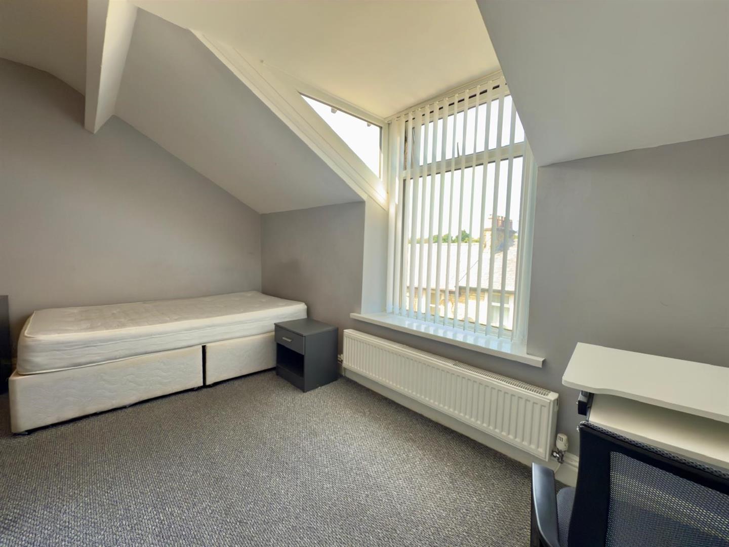 Room 4, 74 Broadway, Lancaster LA1 2BU